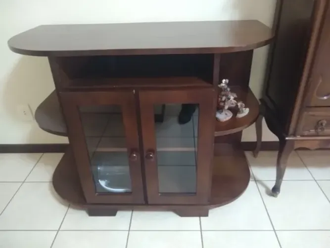 Rack de madeira maciça