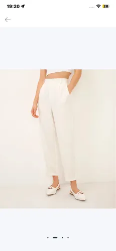 Calça alfaiataria com pregas da C&A