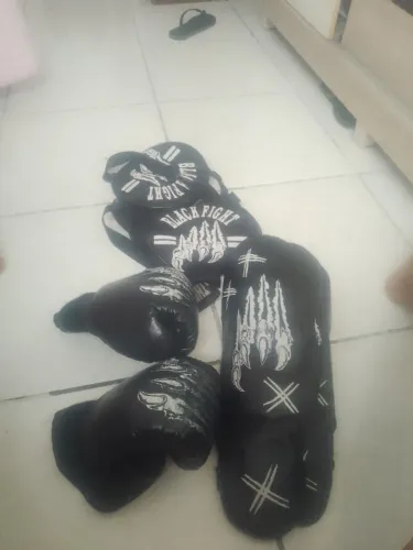 Kit Muay Thai Black Fight Luvas Caneleira Aparador