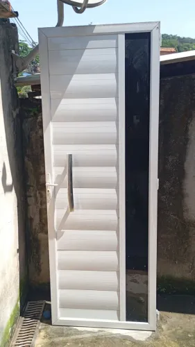 Porta Lambril 550