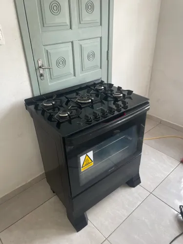 Fogão seminovo Mueller 5 bocas