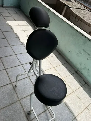 Cadeira MAQUIAGEM E SOBRANCELHAS