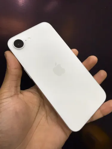 iPhone 16e 128GB BRANCO 