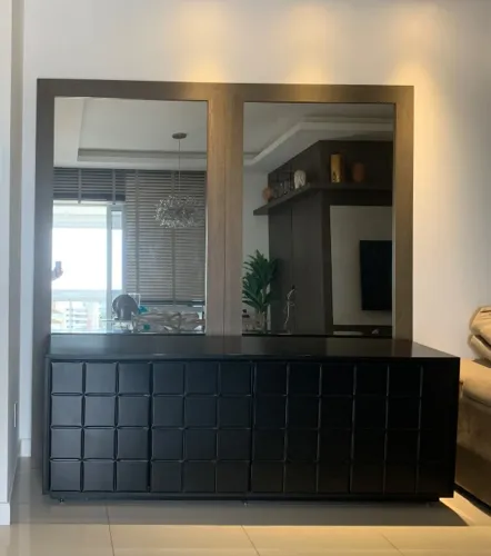 Vendo buffet de jantar 4 portas em perfeito estado