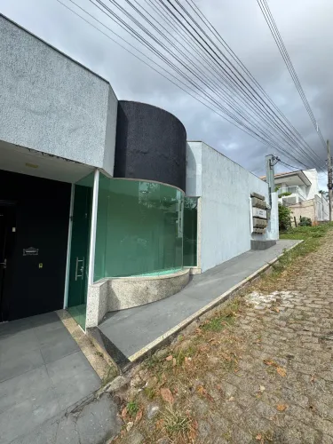 PONTO COMERCIAL NO MORRO DO FERRAÇO