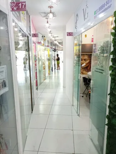 Lojas no tamanho ideal para seu comércio. Venha conferir nosso espaço comercial!
