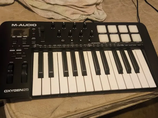 Teclado m-audio Midi