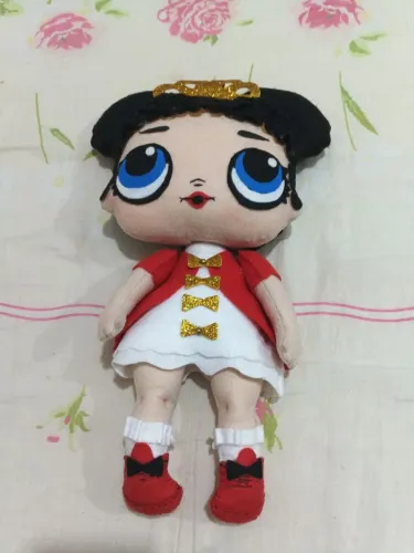 Boneca moranguinha artesanal feltro