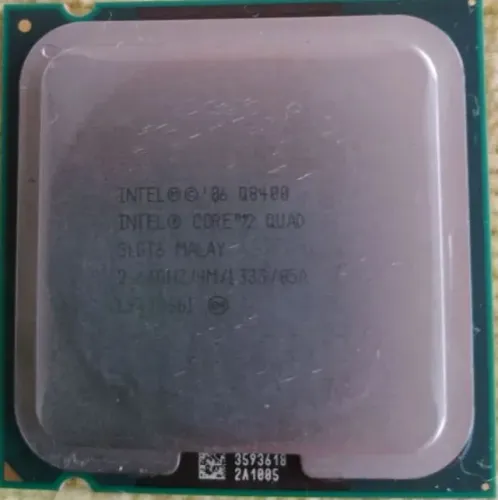 CORE 2 QUAD Q8400 / 2.66 GHZ / 4M /1333 - Funcionando sem Cooler
