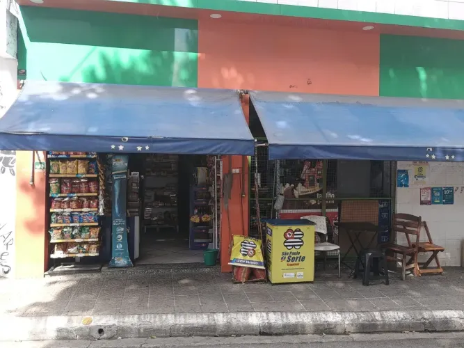 Mercado sem açougue na região da Zona Leste. Ref: 2897