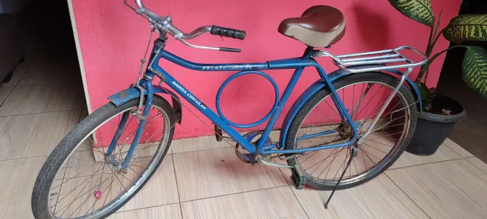 Vendo bicicleta Monark, em bom estado 