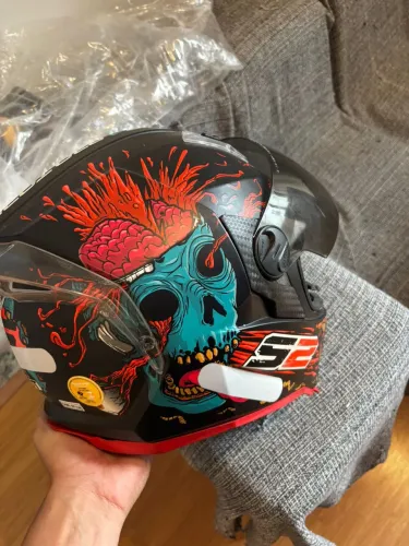 Capacete de moto estiloso zombie n°58