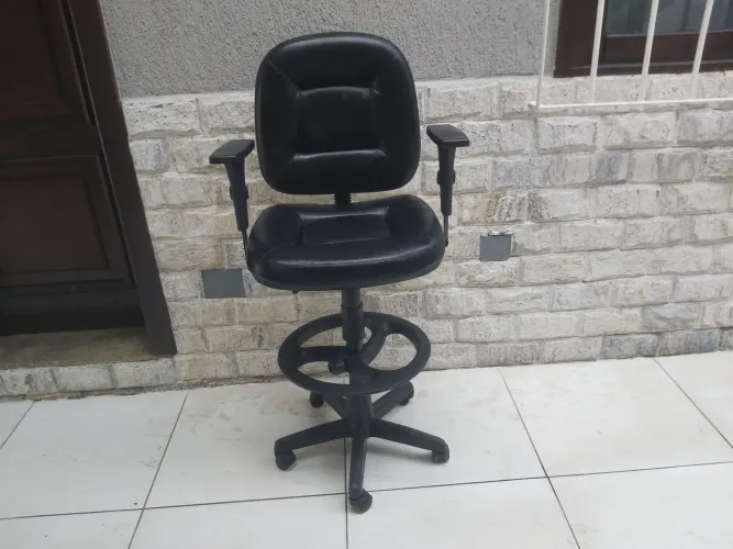 Cadeira Alta Giratória