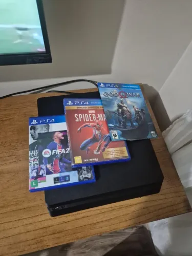 PlaySattion 4 Slim 1TB - Novíssimo