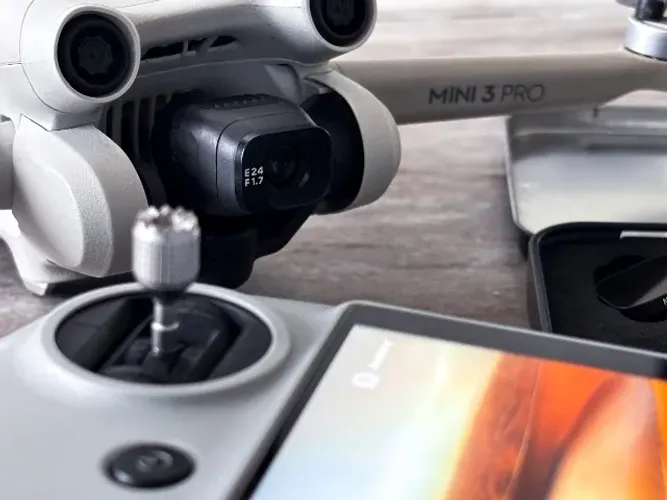 Drone DJI Mini 3 Pro Fly More Bem Conservado