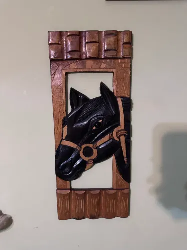 Cavalo Entalhado