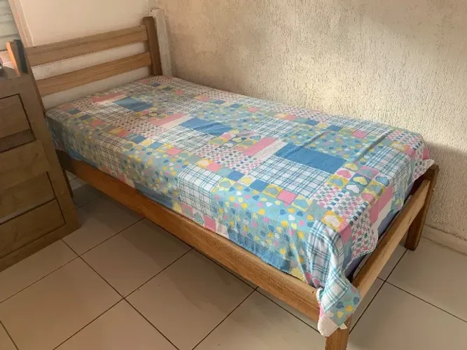 Cama solteiro madeira