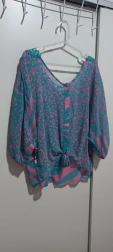 Lote Roupas Feminina M/G - 30 pecas