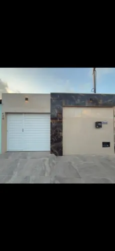 CASA A VENDA COM 2/4 1 SUITE NO BAIRRO DOM LUCIANO (LAMARÃO)