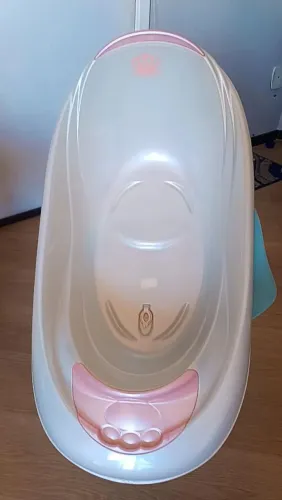 BANHEIRA DE BEBÊ ADOLETA BABY - BRANCO PÉROLA ?