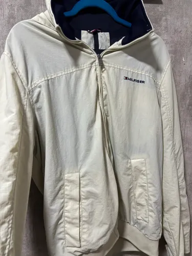 Tommy Hilfiger Velejador