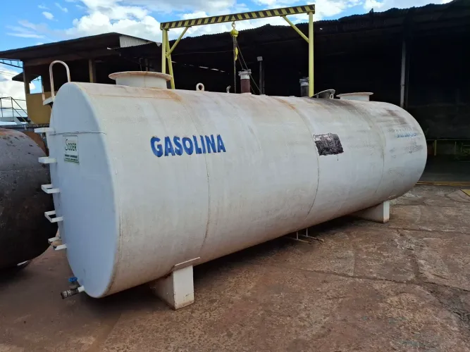 Tanque de combustivel usado 