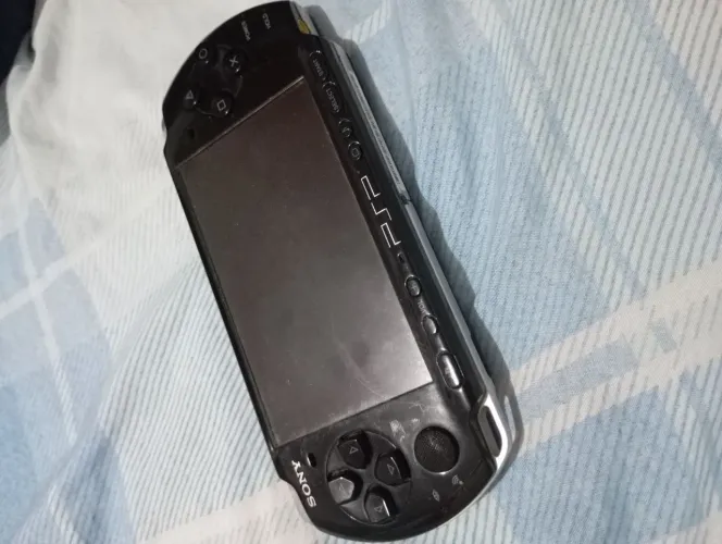PSP desbloqueado com cartão de 8gb +jogos