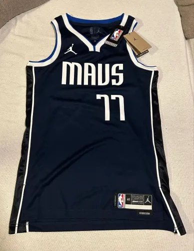 Regata NBA Original Dallas Mavericks Luka Doncic 2022/2023 Nike