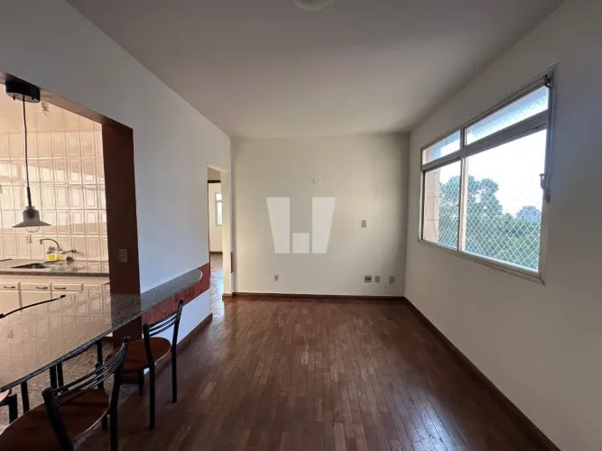 2 Quartos em frente a Fumec
