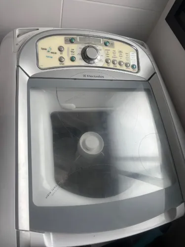 Lava e seca Electrolux lst12