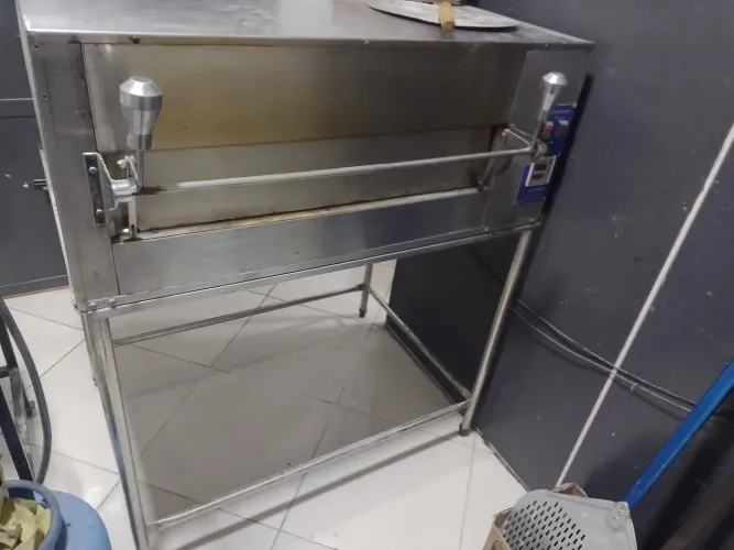Forno para pizzas pães e esfihas