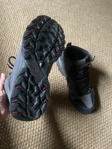 Bota Columbia