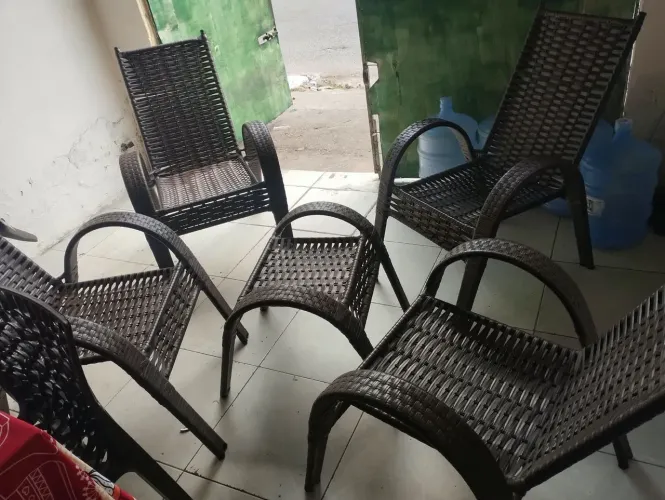 Cadeiras com centro para área ou jardim