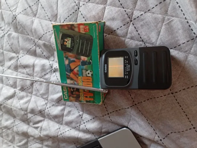 Raridade mini TV-100 Casio tela 1.6" fabricada no Japão