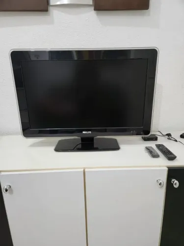 TV 32" LCD Philips 