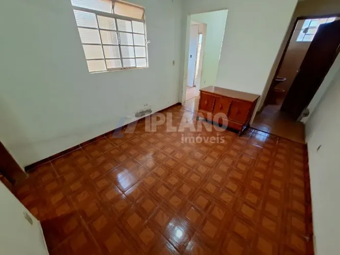 Locação de Casas / Fundos na cidade de São Carlos