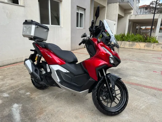 Honda ADV 160 - 2024/2025 | 3.300 km | Único dono | Garantia | Impecável