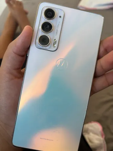 Motorola edge 20