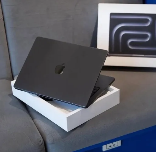 MACBOOK PRO M5 16/1TB 14.2 POLEGADAS S/CAIXA NUNCA ATIVADO, COM 1 ANO DE GARANTIA APPLE