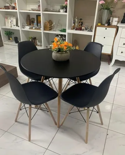 Cadeiras Preta Effiel