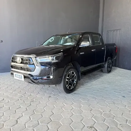 Toyota Hilux CD SRX 4X4 2.8 TDI 16V Diesel Aut. 2023