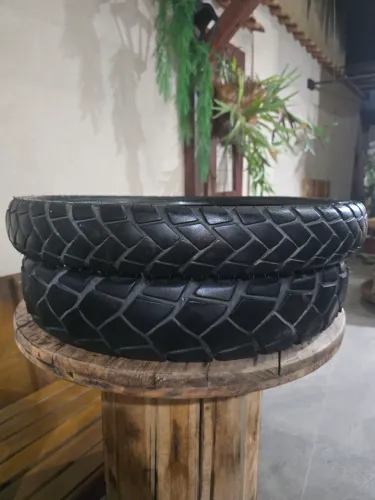 PNEUS DIANTEIRO E TRASEIRO METZELER 18 e 21