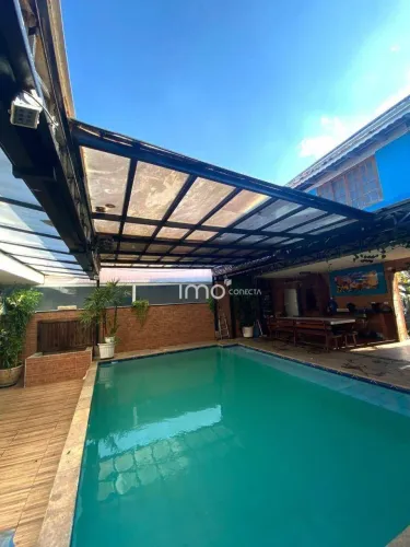 Casa Sobrado com Piscina na Vila Olimpia em Campo Limpo Pta SP