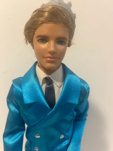 boneco Mattel Príncipe Liam, do filme Barbie: A Princesa e a Pop Star.