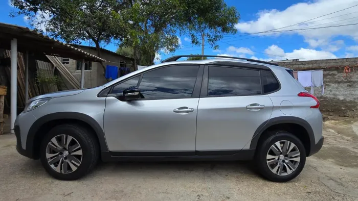Peugeot 2008 Grife 1.6 Turbo Flex 16V 5P AUT 2020