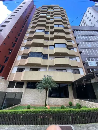 Apartamento para venda tem 70 metros quadrados com 2 quartos em Batel - Curitiba - Paraná