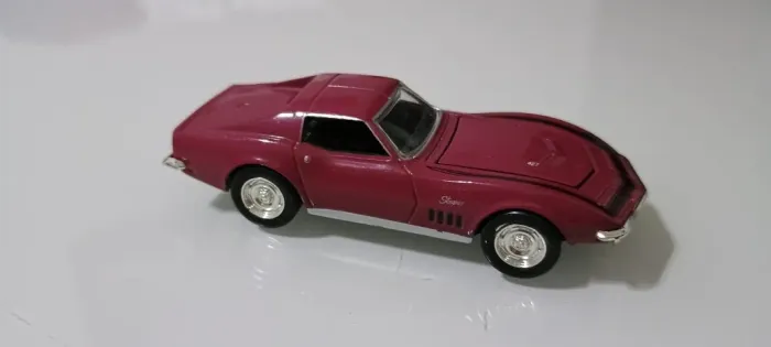 Lote com 2 miniaturas para jonatas