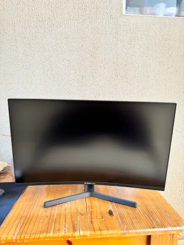 MONITOR PHILCO GAMING 27 POL 165HZ COM RGB