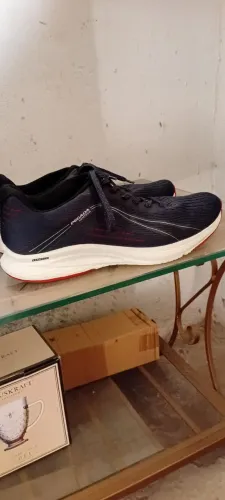 TENIS PEGADA N"42(R$=52,00)