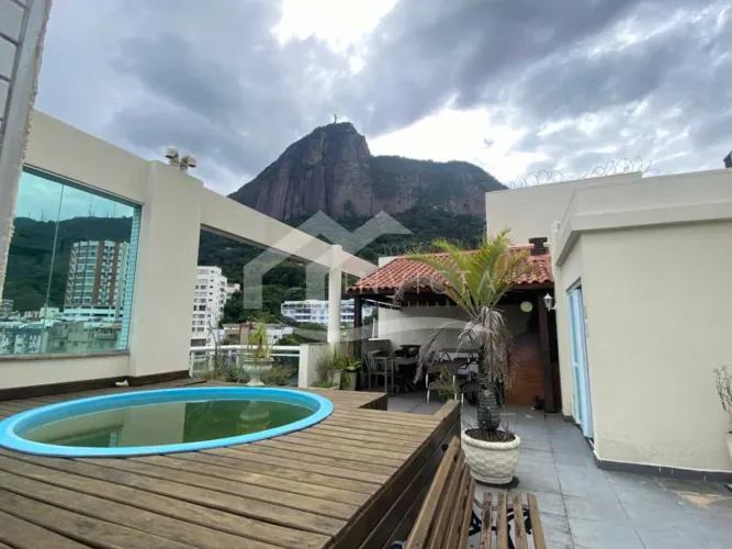 COBERTURA DUPLEX ESPETACULAR COM VISTA PRIVILEGIADA PARA A LAGOA E O CRISTO.